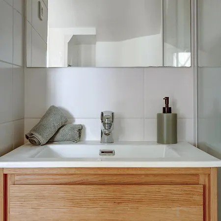 Appartamento 1Br Apartment By Pompidou